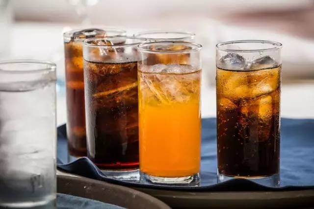 自制碳酸饮料，乐趣与健康并存