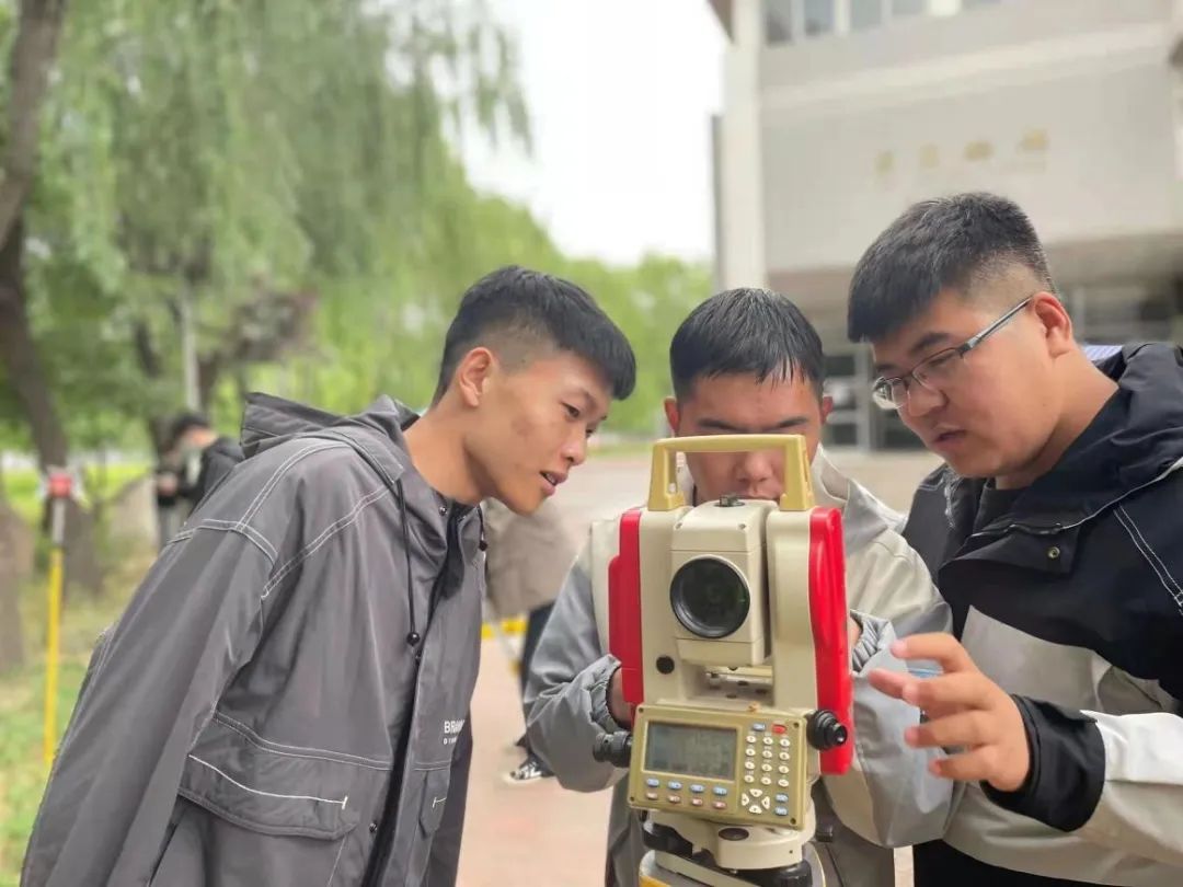 地理测量，探索与实践的交融