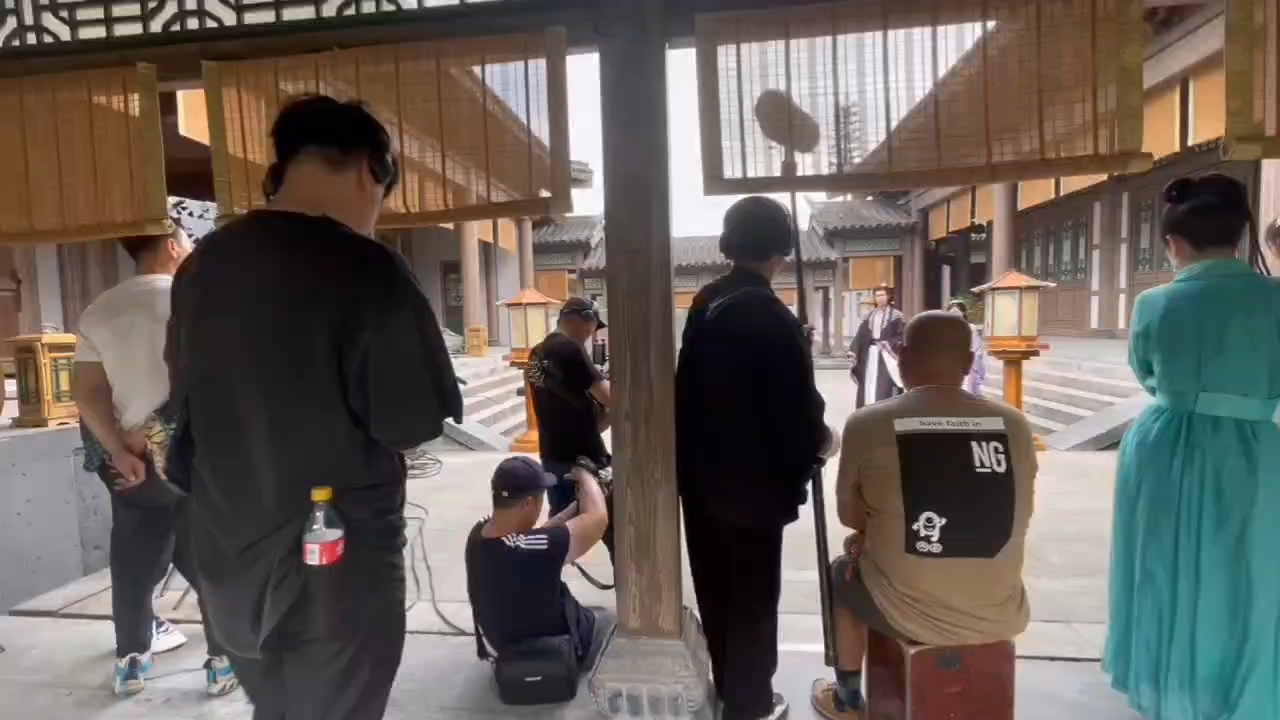 剧组的路透，揭秘幕后故事与日常点滴