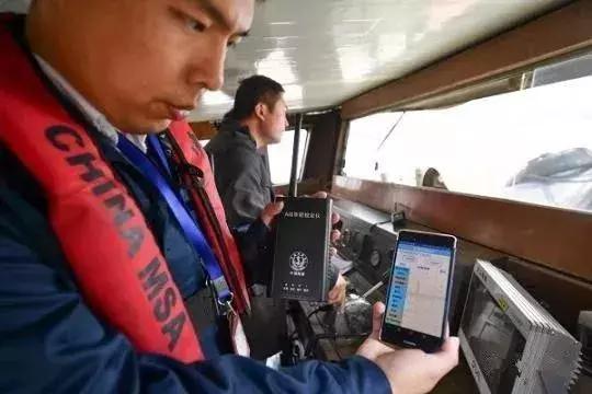 长江船舶网AIS，引领智能化航运新时代的先锋力量