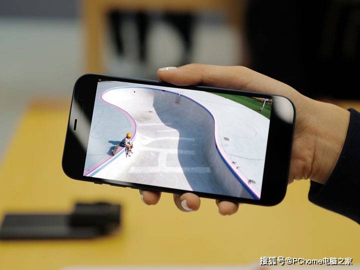 iPhone更流畅，体验极致的流畅之美