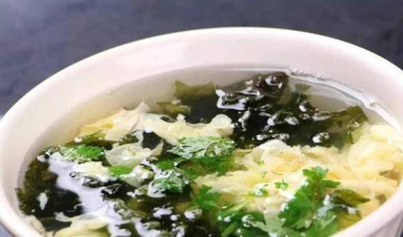 紫菜蛋花汤与酸汤，两种风味，一味美食