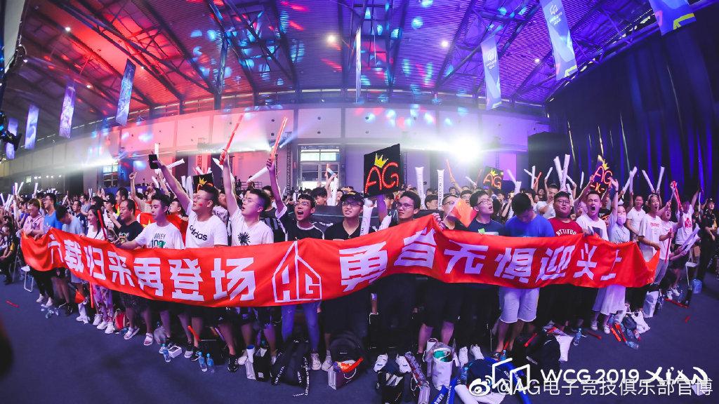 CFPLS8解说阵容，专业、激情与多元化的完美结合